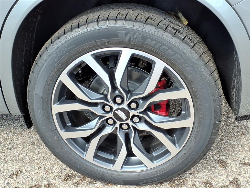 new 2025 Cadillac XT6 car, priced at $55,924