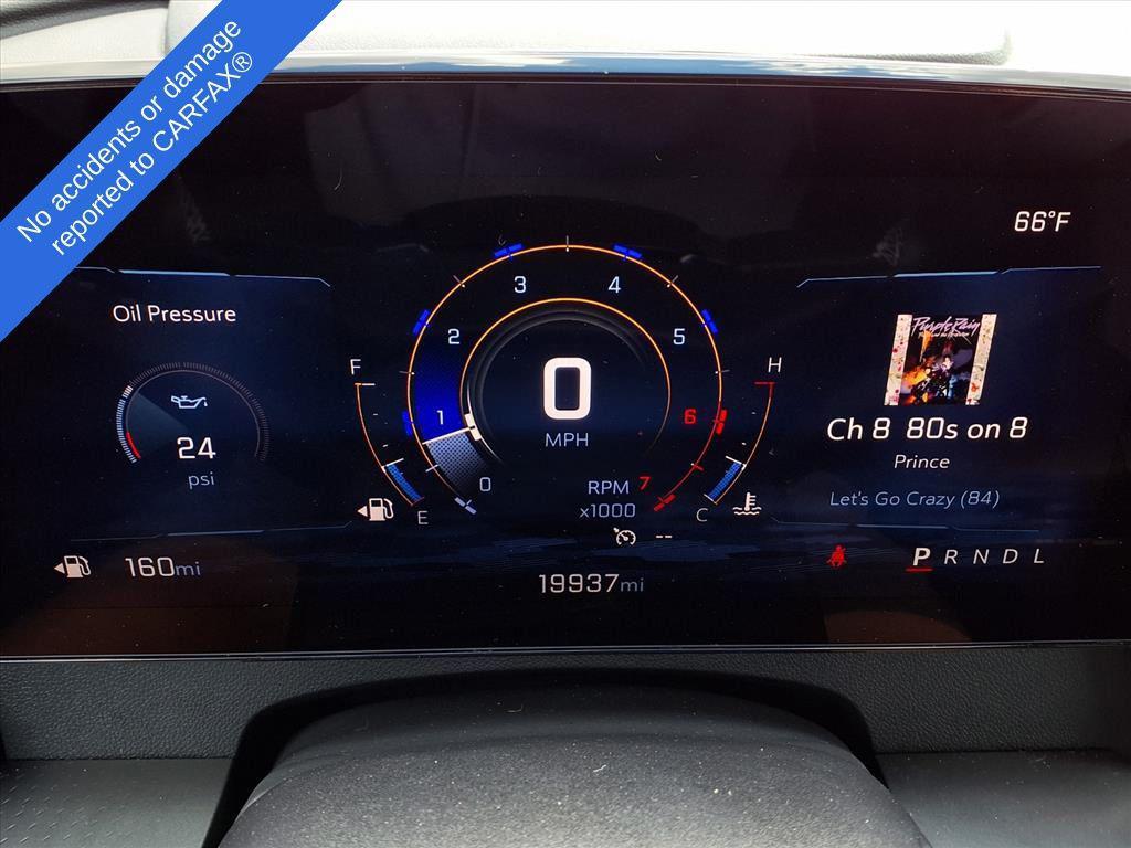 used 2025 Chevrolet Traverse car, priced at $34,495