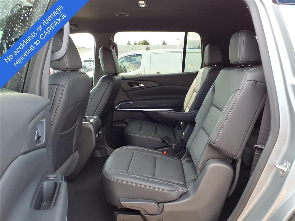 used 2025 Chevrolet Traverse car, priced at $34,495