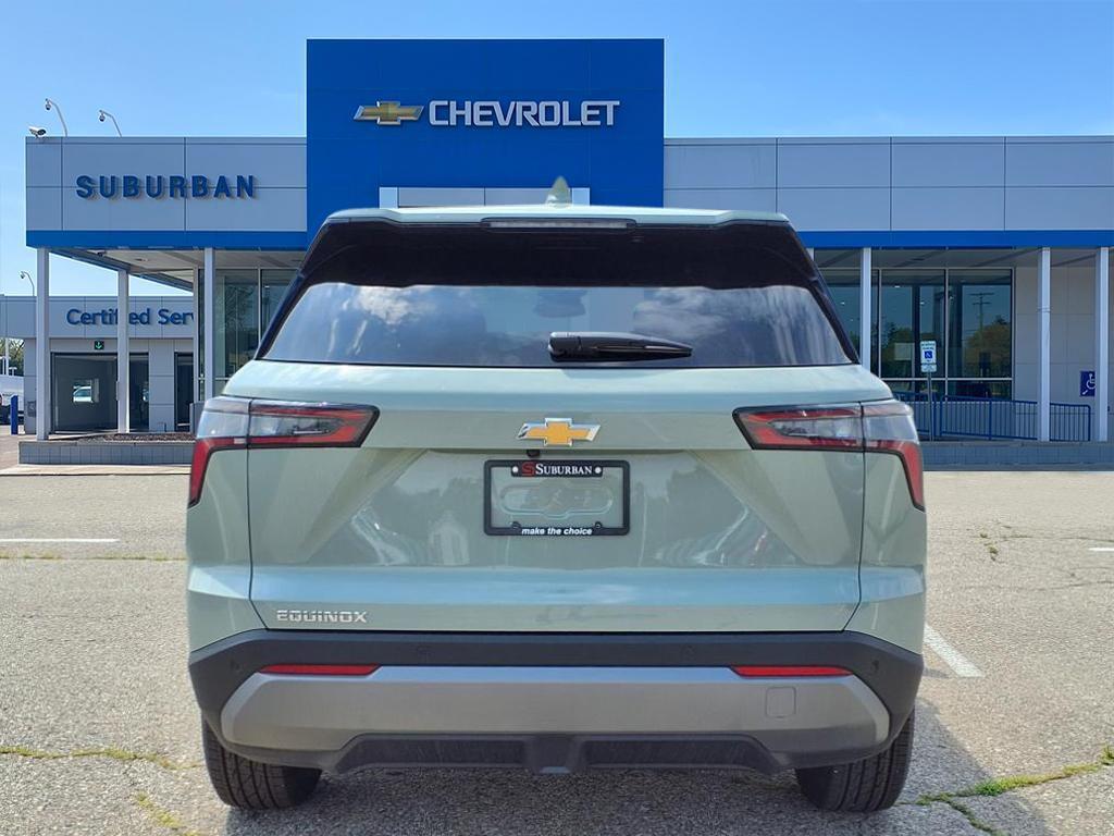 new 2026 Chevrolet Equinox car, priced at $28,172
