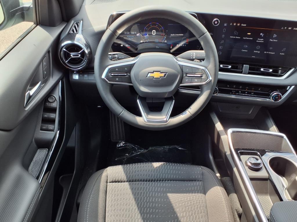 new 2026 Chevrolet Equinox car, priced at $28,172