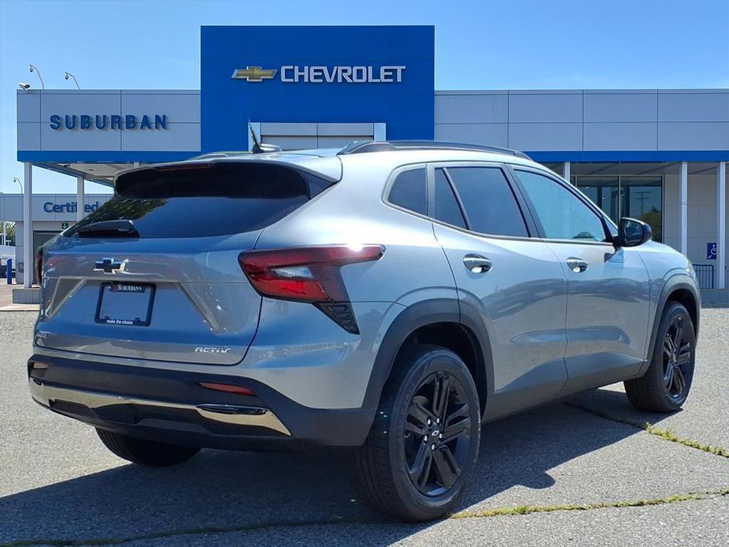 new 2025 Chevrolet Trax car, priced at $25,294
