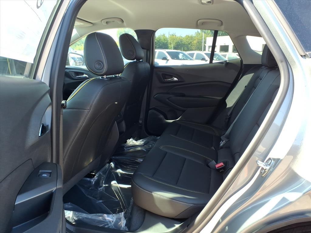 new 2025 Chevrolet Trax car, priced at $25,294