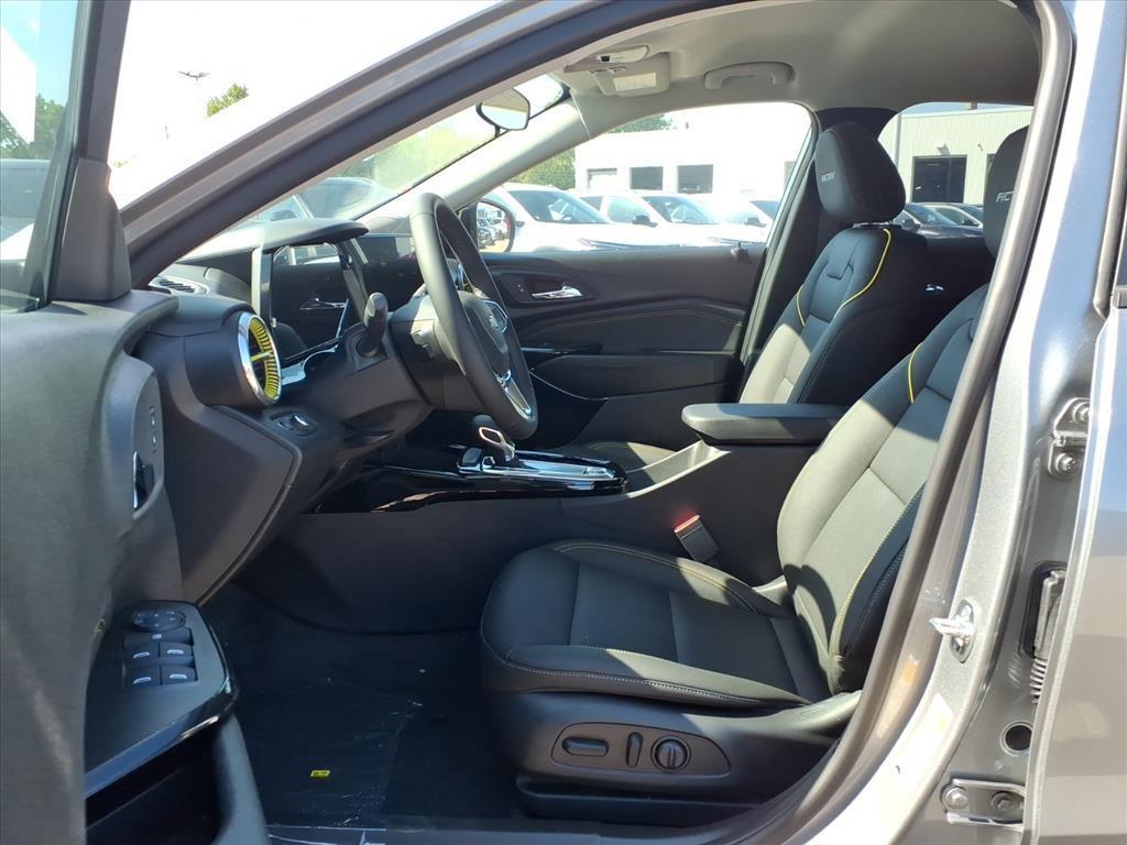 new 2025 Chevrolet Trax car, priced at $25,294