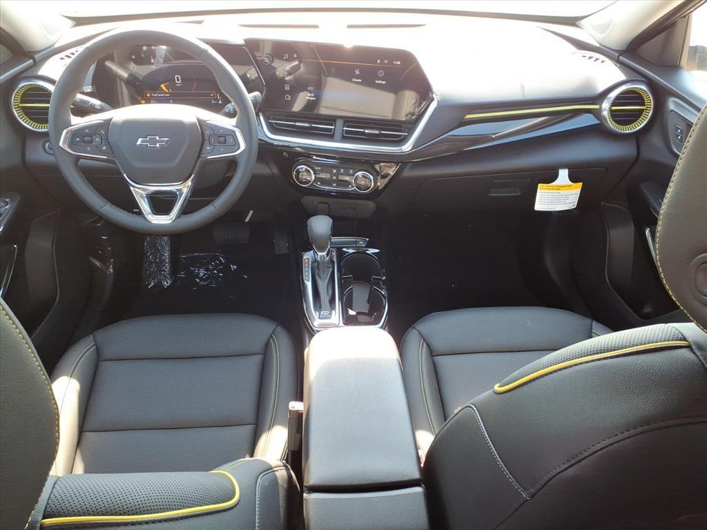 new 2025 Chevrolet Trax car, priced at $25,294