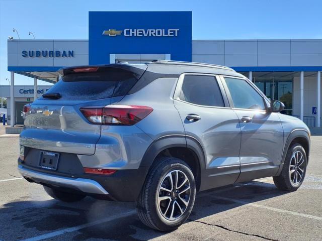 new 2025 Chevrolet TrailBlazer car, priced at $27,017