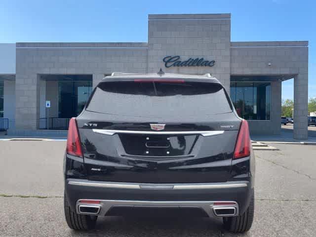 new 2024 Cadillac XT5 car, priced at $49,678