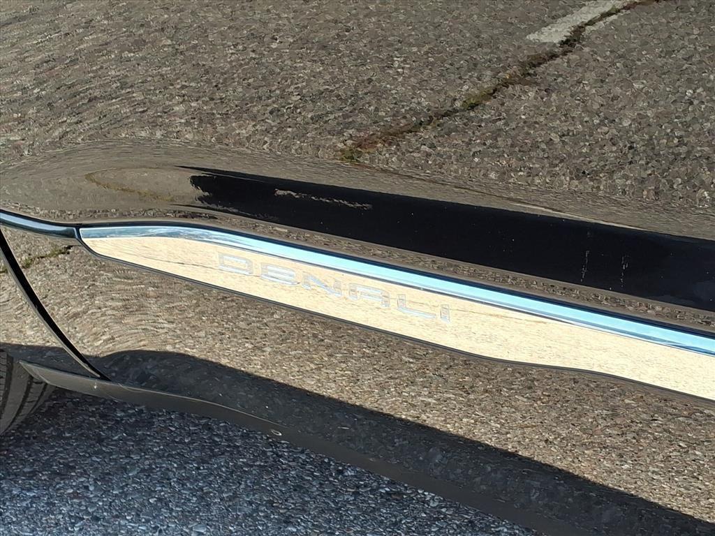 used 2021 GMC Acadia car, priced at $26,995