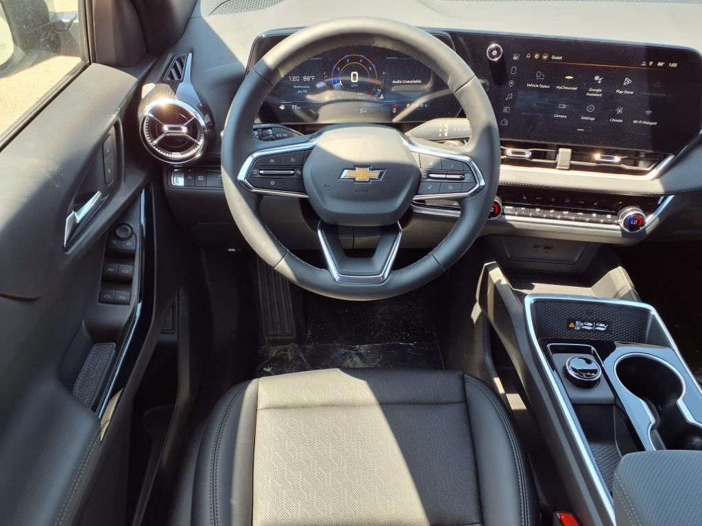 new 2026 Chevrolet Equinox car, priced at $30,194