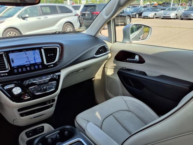 used 2017 Chrysler Pacifica car, priced at $13,995