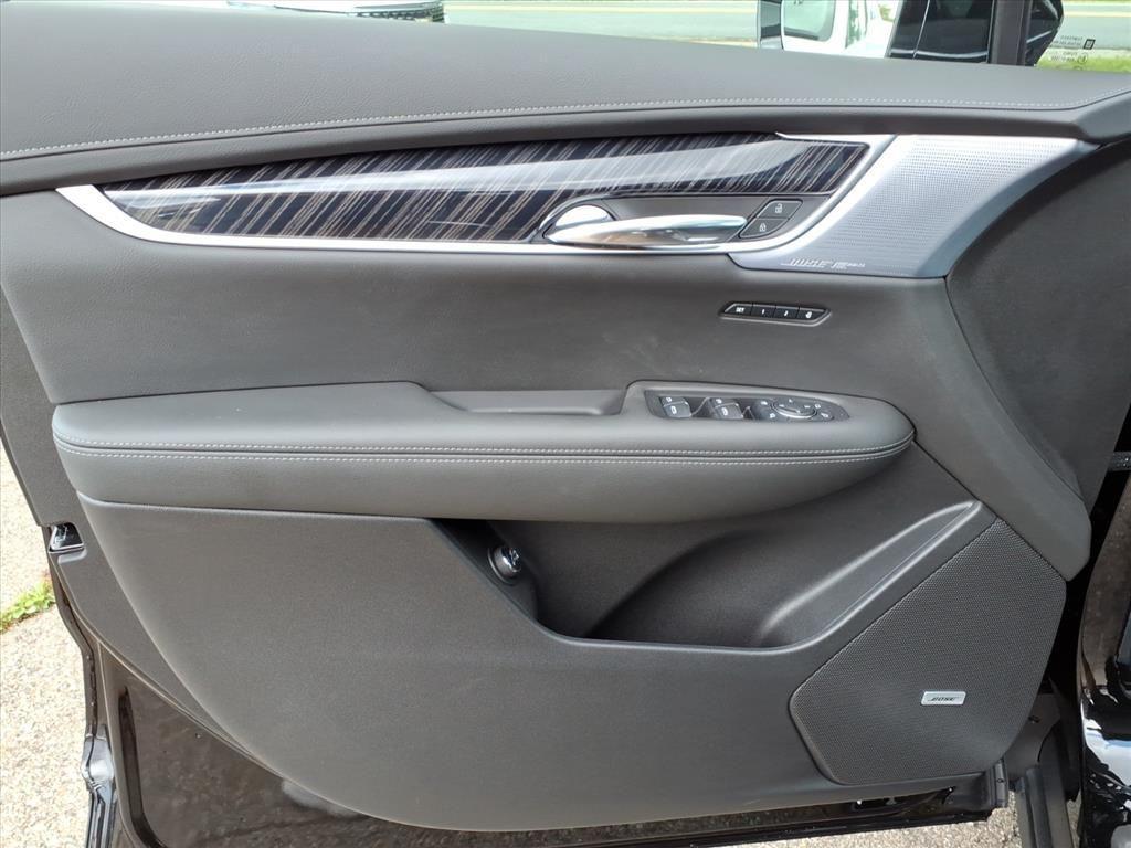 new 2025 Cadillac XT6 car, priced at $53,487