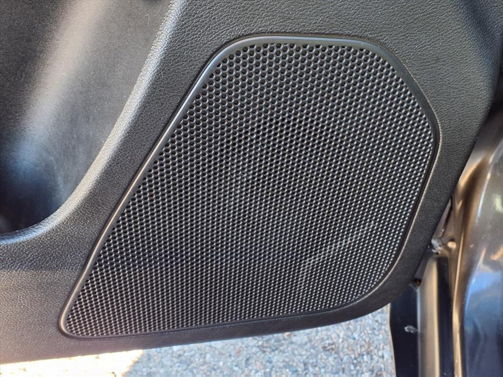 used 2014 Jeep Cherokee car, priced at $7,495