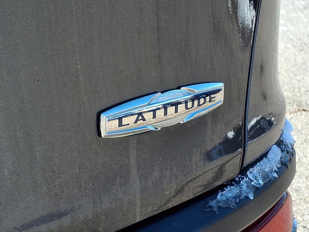 used 2014 Jeep Cherokee car, priced at $7,495