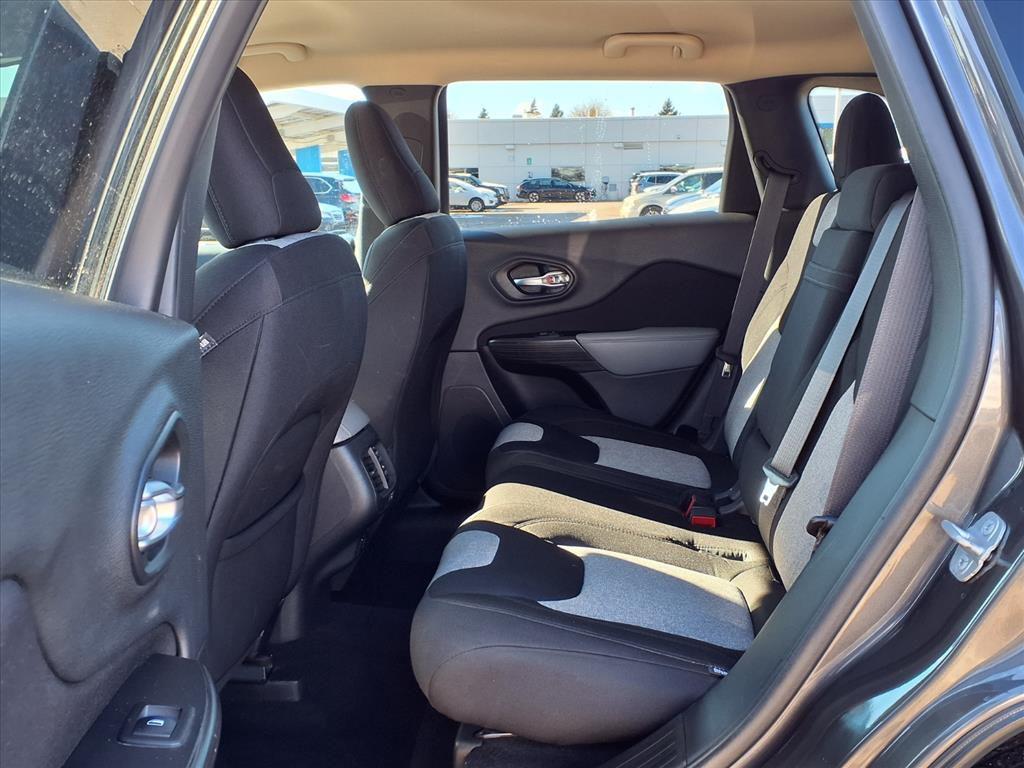 used 2014 Jeep Cherokee car, priced at $7,495