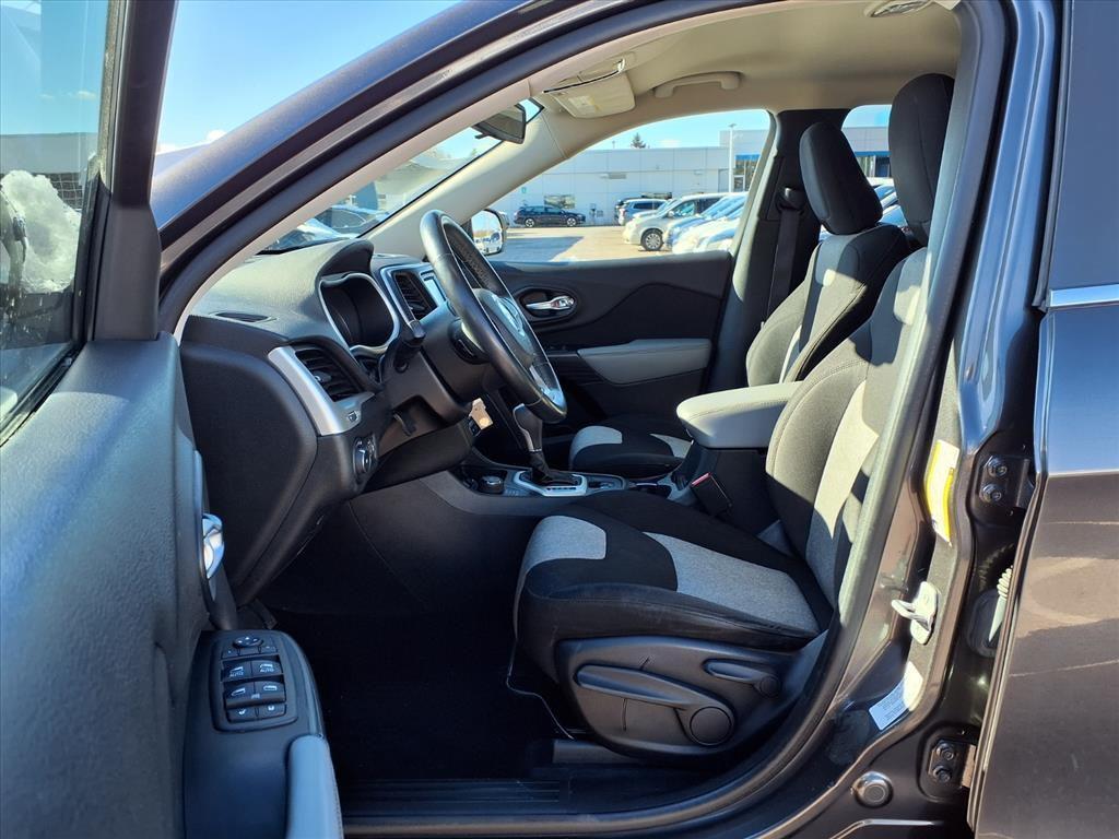 used 2014 Jeep Cherokee car, priced at $7,495