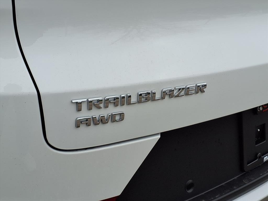 new 2026 Chevrolet TrailBlazer car, priced at $27,623