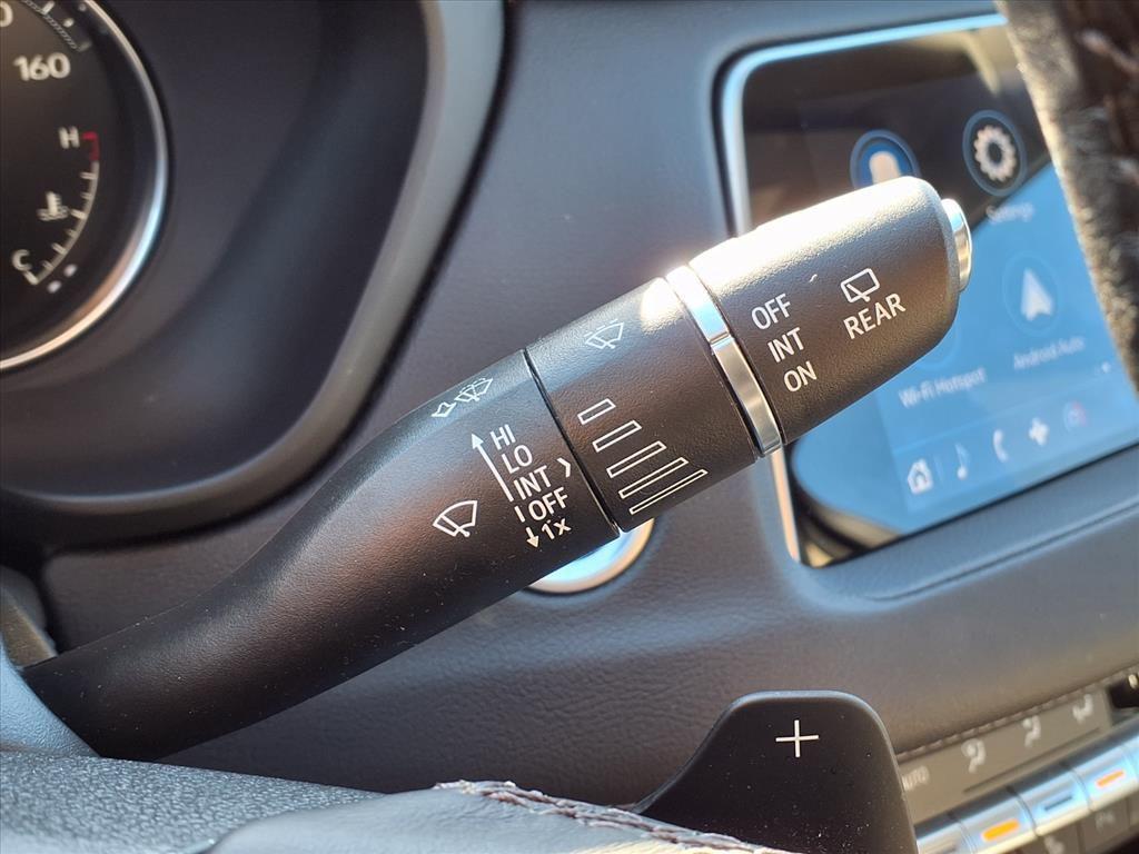 used 2023 Cadillac XT4 car, priced at $28,995