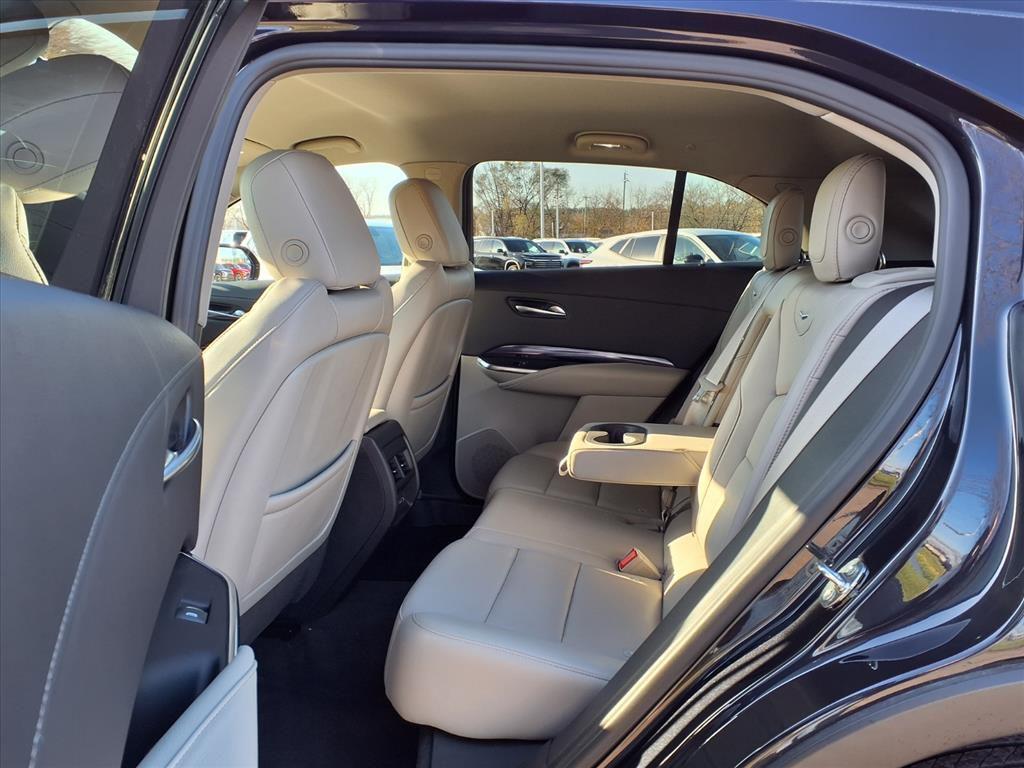 used 2023 Cadillac XT4 car, priced at $28,995