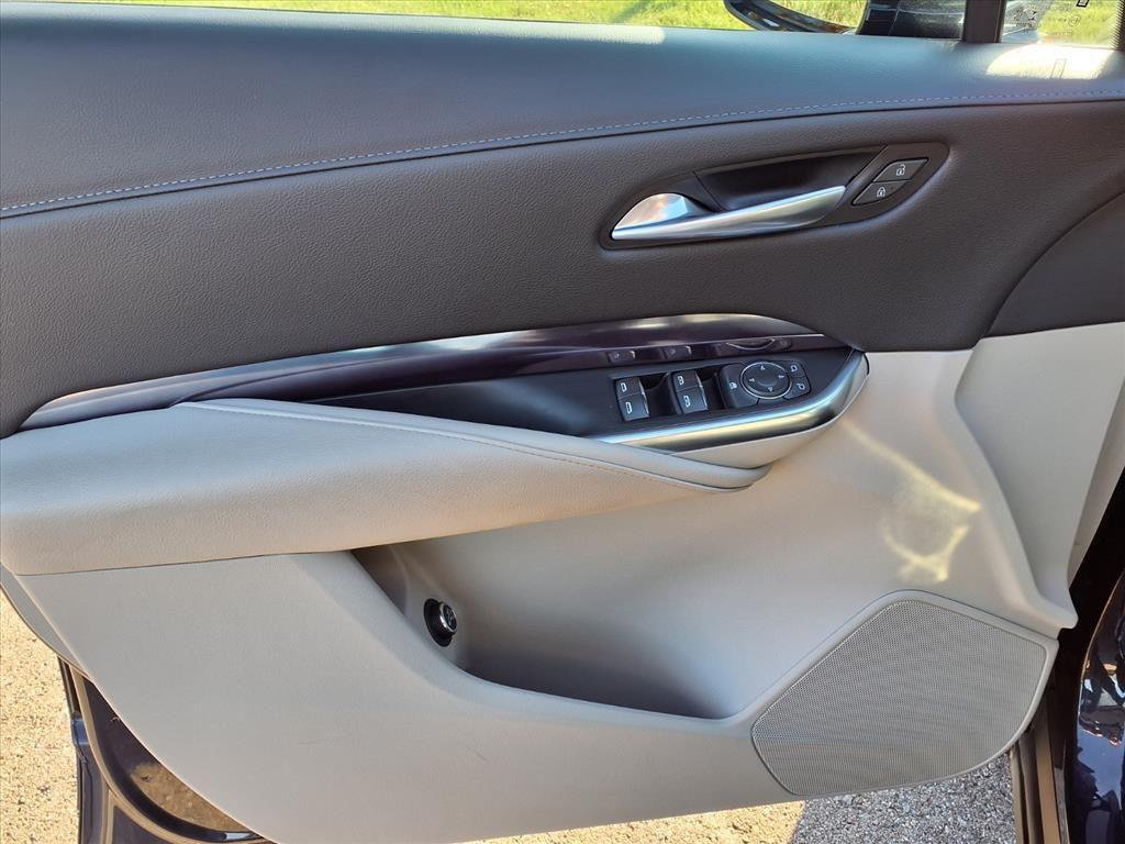 used 2023 Cadillac XT4 car, priced at $28,995