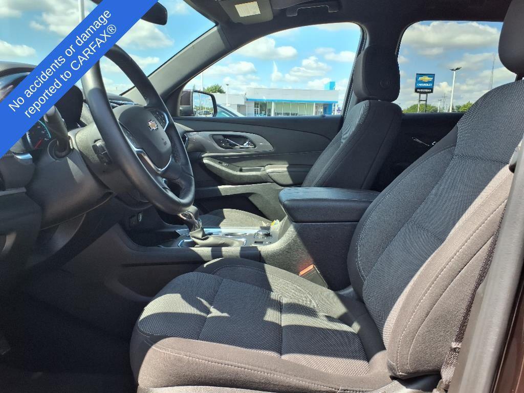 used 2023 Chevrolet Traverse car, priced at $27,495