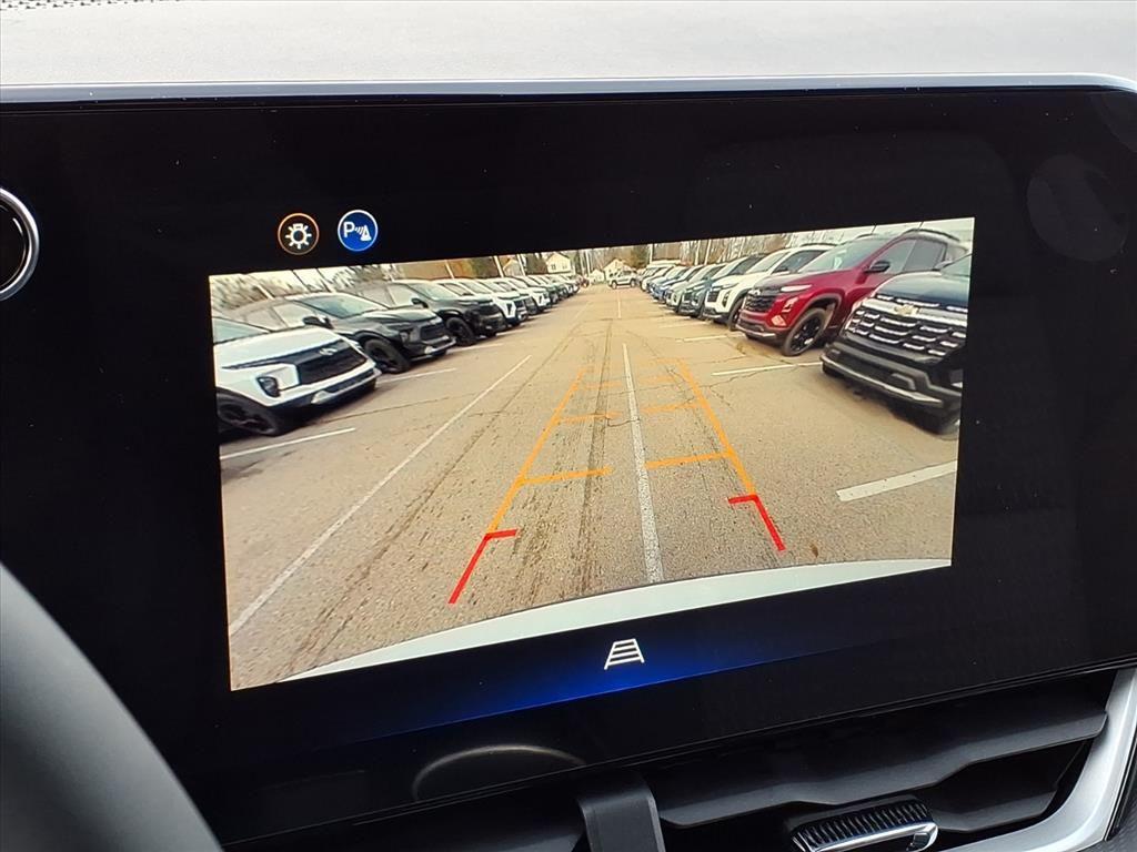 new 2026 Chevrolet Equinox car, priced at $31,408