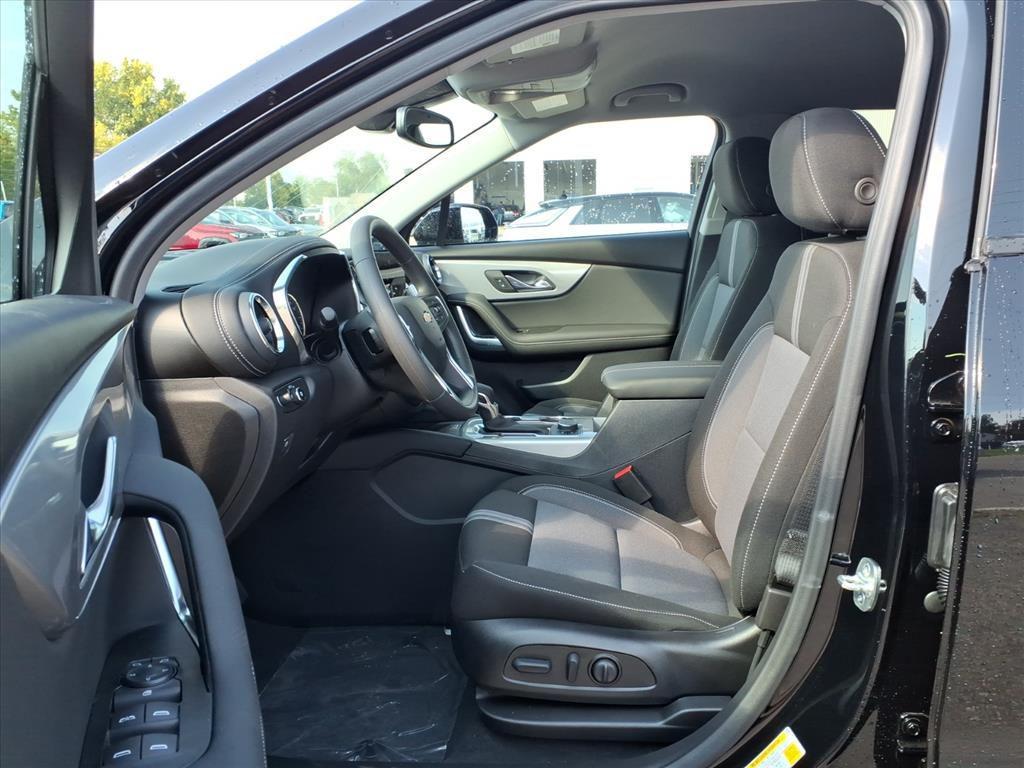 new 2025 Chevrolet Blazer car, priced at $35,980