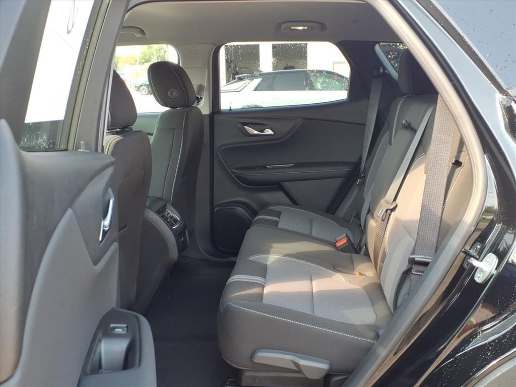 new 2025 Chevrolet Blazer car, priced at $35,980