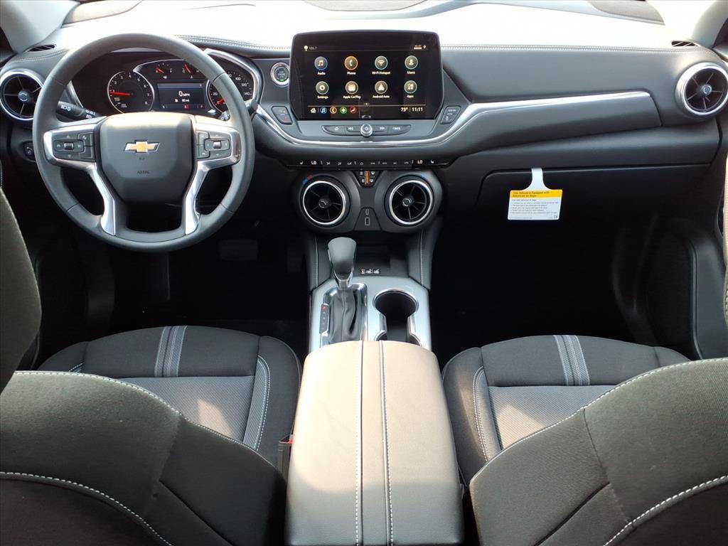 new 2025 Chevrolet Blazer car, priced at $35,980