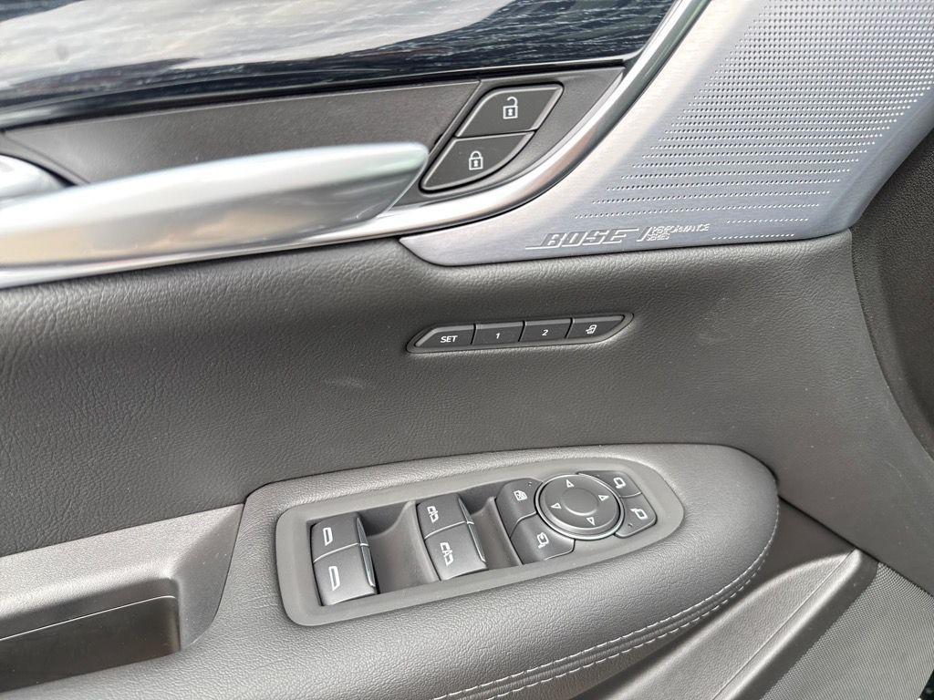 new 2025 Cadillac XT5 car, priced at $49,170