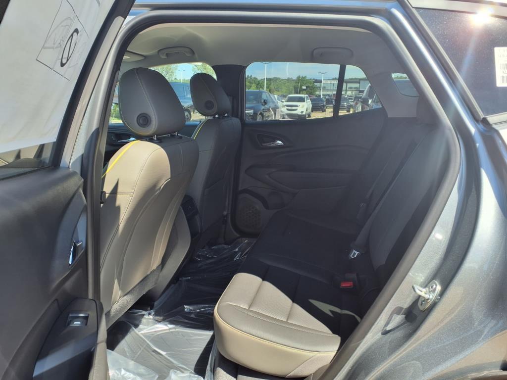 new 2025 Chevrolet Trax car, priced at $25,294