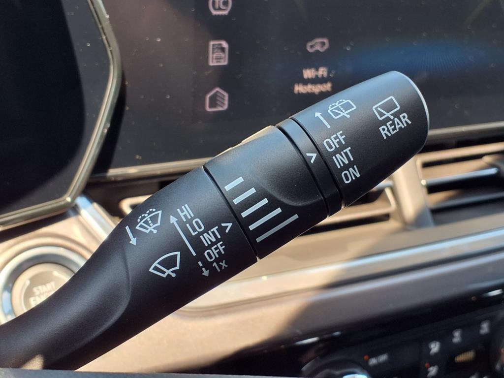 new 2025 Chevrolet Trax car, priced at $25,294