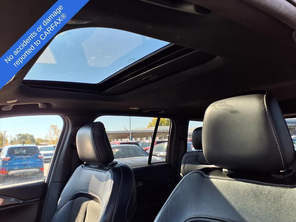 used 2022 Jeep Grand Cherokee car, priced at $20,495