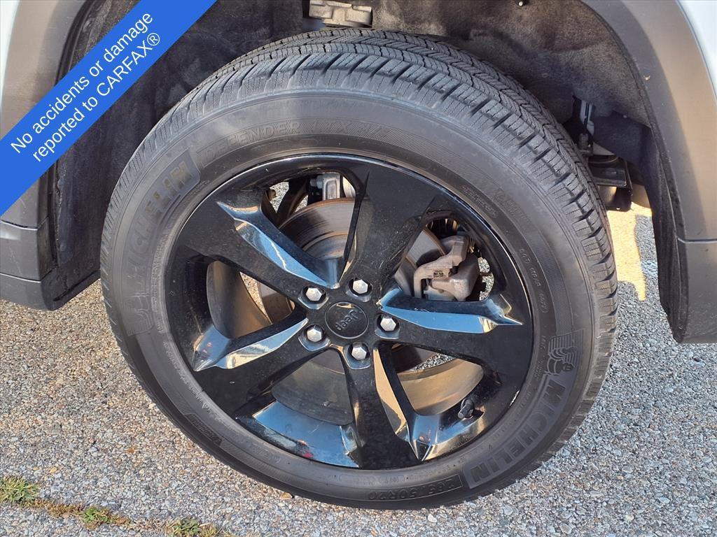 used 2022 Jeep Grand Cherokee car, priced at $20,495