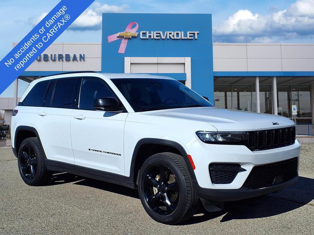 used 2022 Jeep Grand Cherokee car, priced at $20,495
