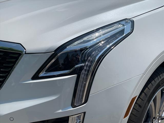 new 2024 Cadillac XT5 car, priced at $49,197