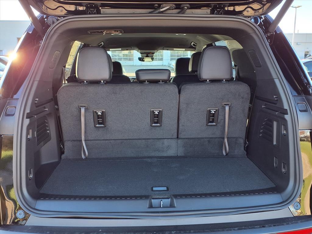 new 2026 Chevrolet Traverse car, priced at $43,966