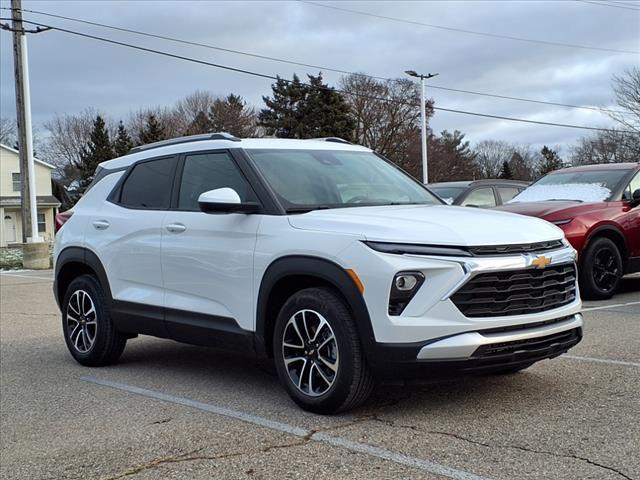 new 2025 Chevrolet TrailBlazer car, priced at $25,512