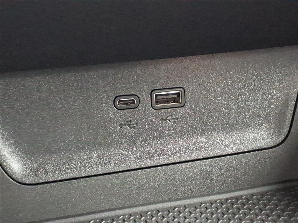 new 2026 Chevrolet Equinox car, priced at $33,112