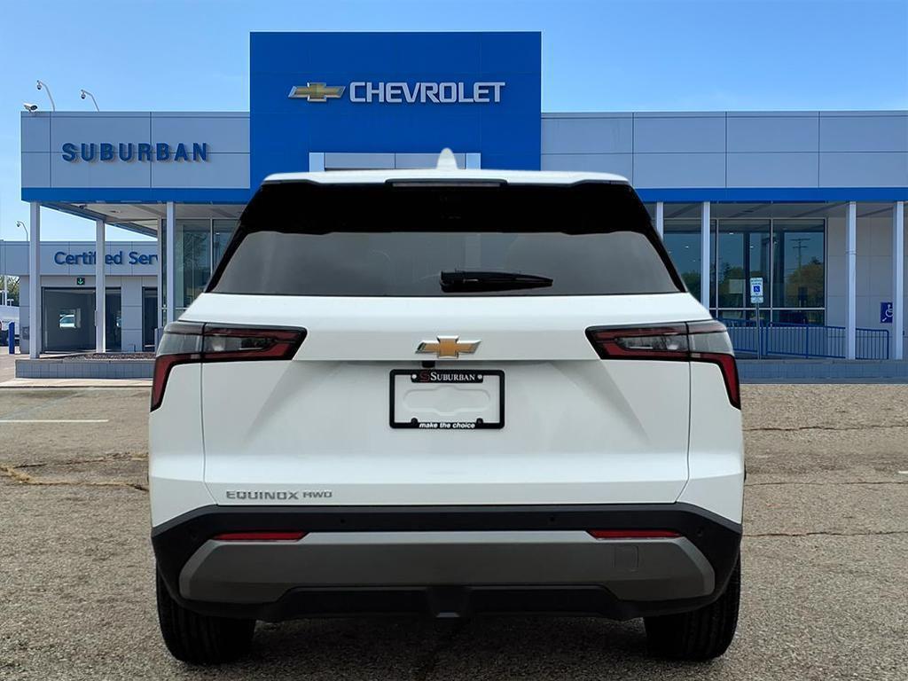 new 2026 Chevrolet Equinox car, priced at $33,112