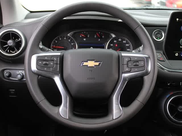 new 2024 Chevrolet Blazer car, priced at $36,653