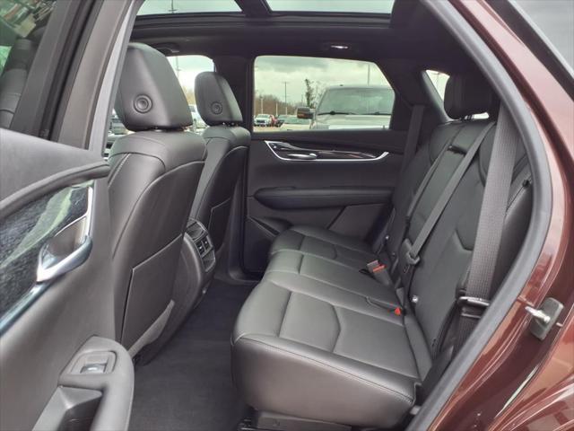 used 2022 Cadillac XT5 car, priced at $32,995