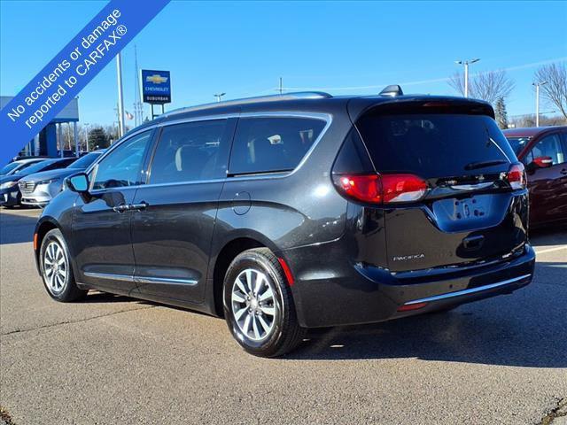 used 2020 Chrysler Pacifica car, priced at $25,495