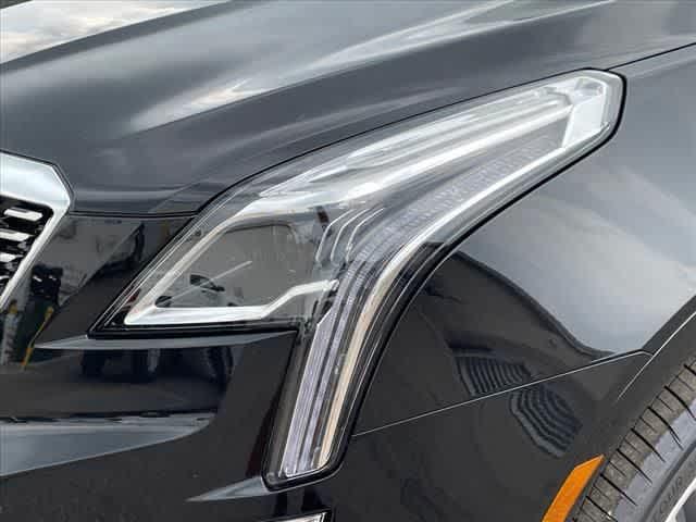 new 2025 Cadillac XT5 car, priced at $49,702