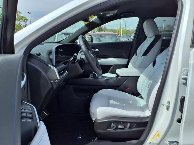 new 2025 Cadillac XT4 car, priced at $44,708