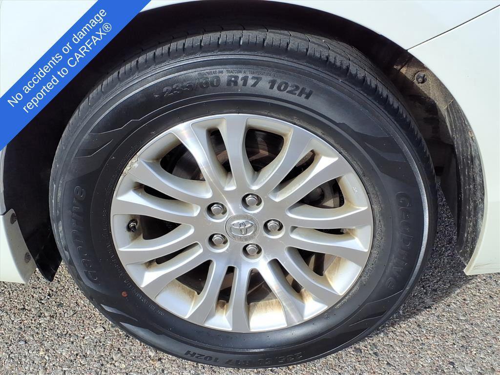 used 2016 Toyota Sienna car, priced at $10,495