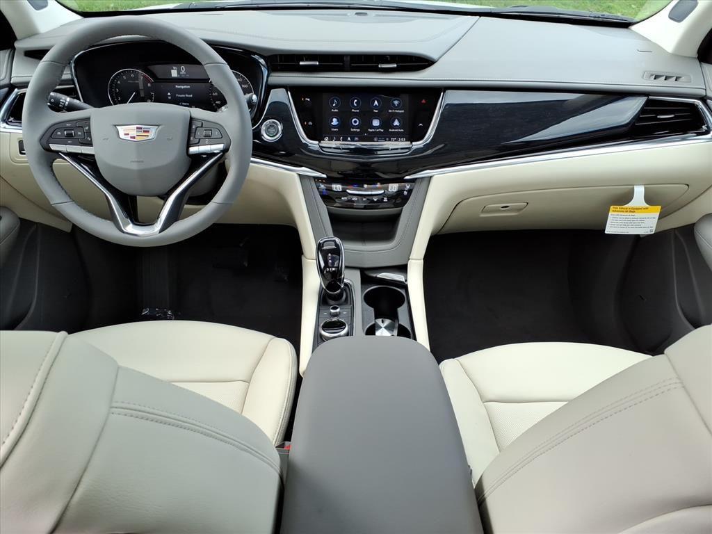 new 2025 Cadillac XT6 car, priced at $54,005