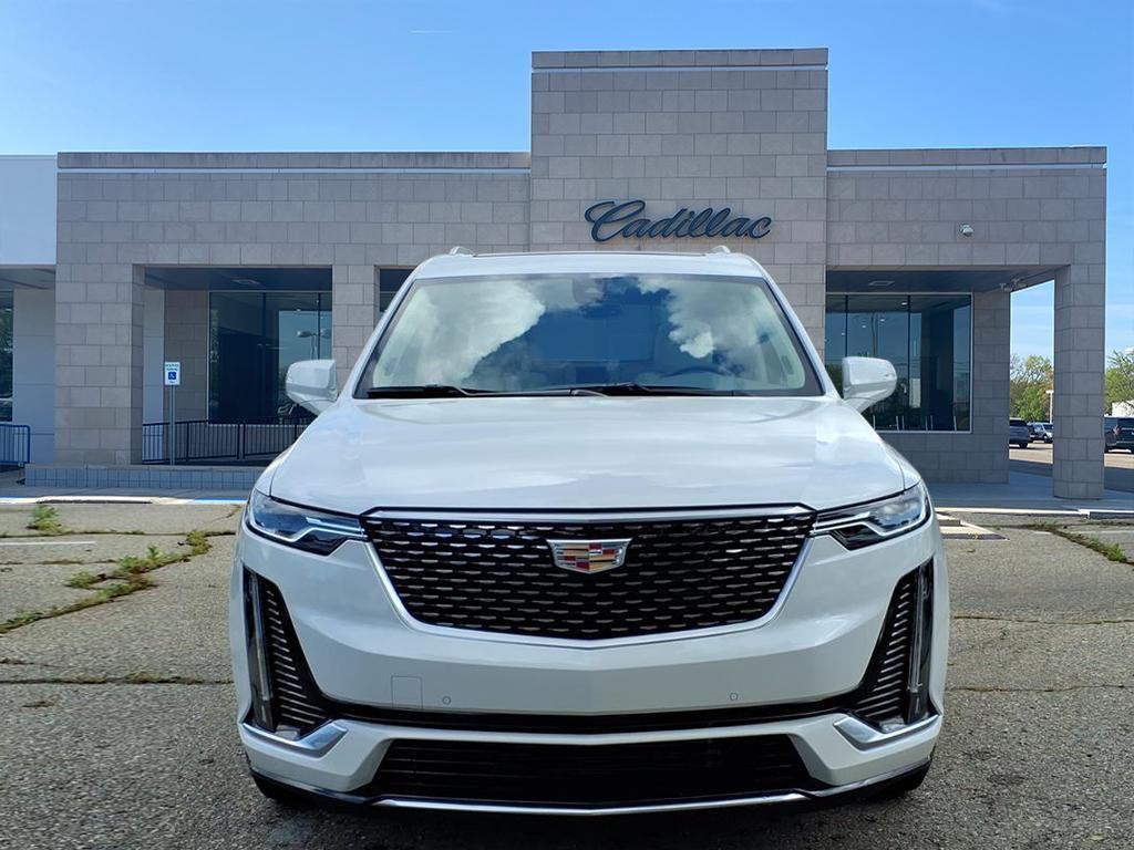new 2025 Cadillac XT6 car, priced at $54,005
