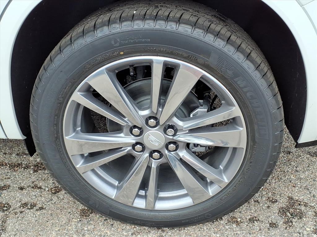 new 2025 Cadillac XT6 car, priced at $54,005