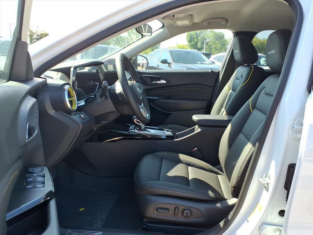 new 2025 Chevrolet Trax car, priced at $25,294