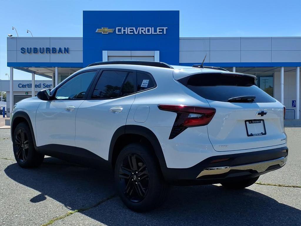 new 2025 Chevrolet Trax car, priced at $25,294